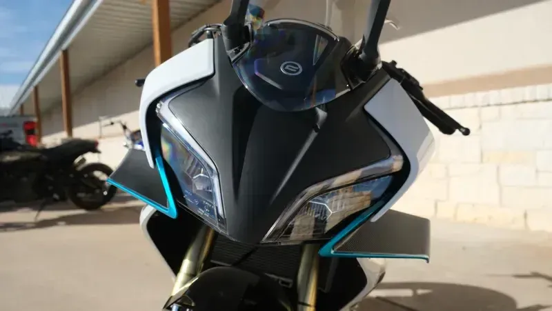 NEW 2026 CFMOTO 450SS Image 8