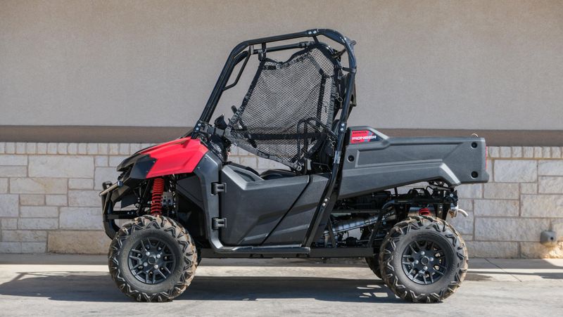 2025 Honda PIONEER 700 HERO REDImage 6