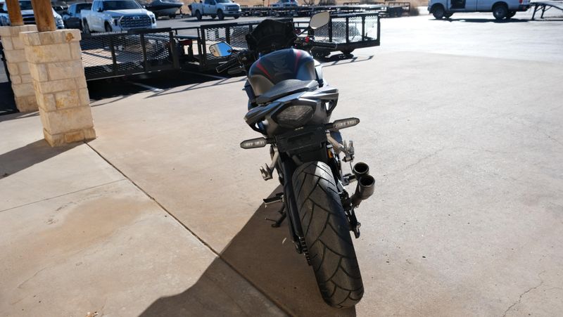 USED 2021 HONDA CBR500R ABS Image 4