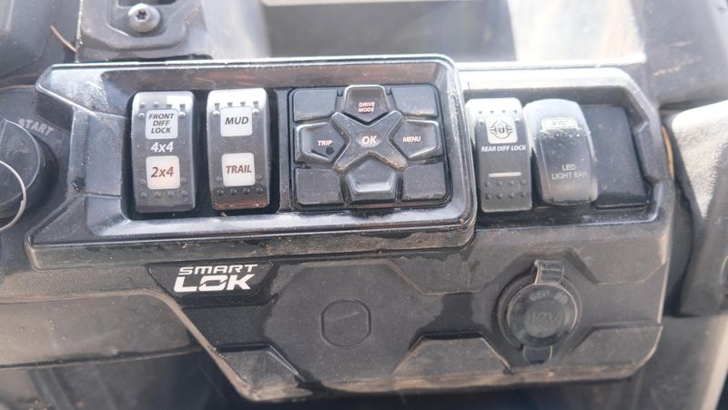 USED 2023 CAN-AM SSV DEF MAX XMR 65 HD10 BC 23 X MR HD10 Image 14