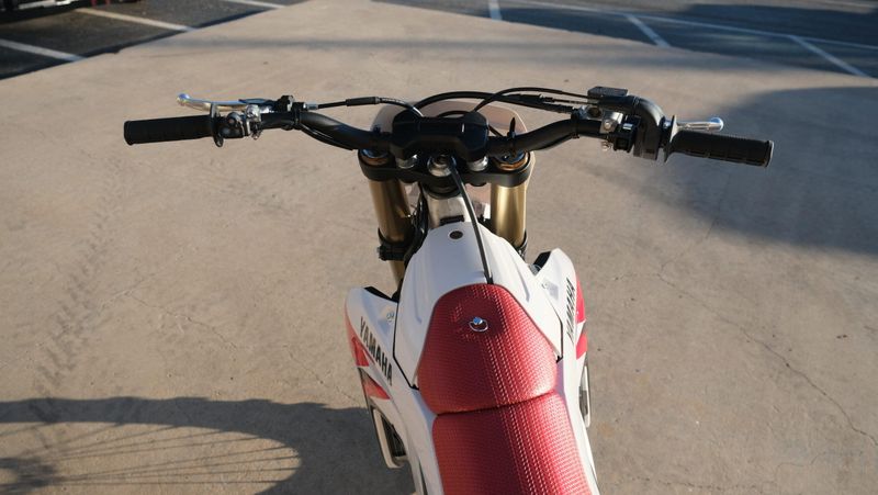 NEW 2026 YAMAHA YZ250F 70TH ANNIVERSARY EDITION Image 17