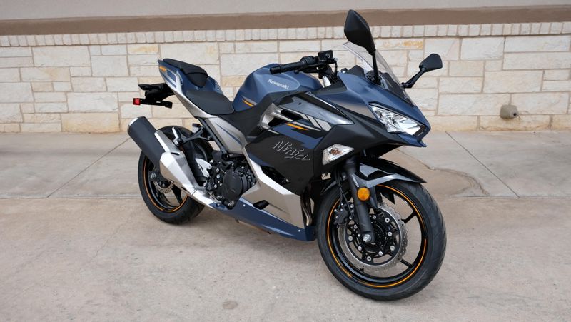 USED 2023 KAWASAKI NINJA 400 ABS Image 1