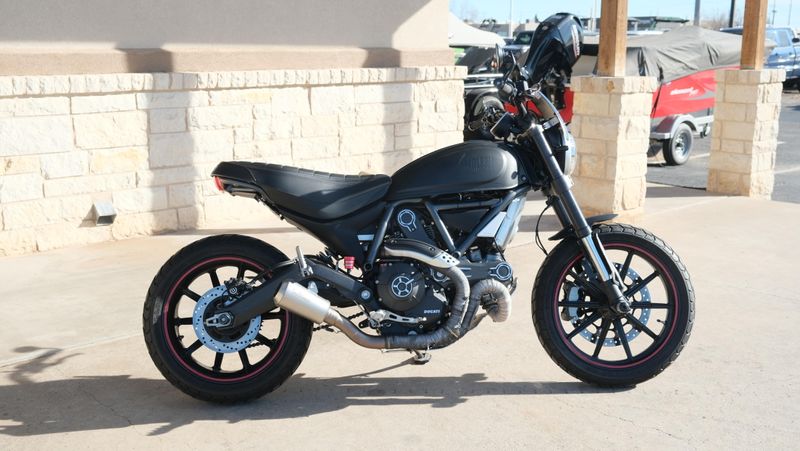 USED 2016 DUCATI SCRAMBLER FLAT TRACK PRO Image 2