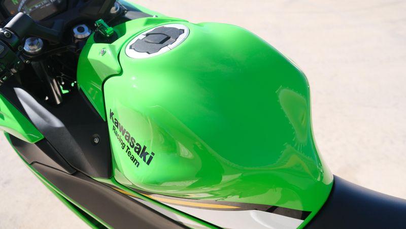 USED 2025 KAWASAKI NINJA 650 KRT EDITION ABS Image 14