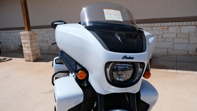 NEW 2026 INDIAN MOTORCYCLE ROADMASTER POWERPLUS DARK HORSE WITH 112 AND AUDIO PACKAGE Image 14