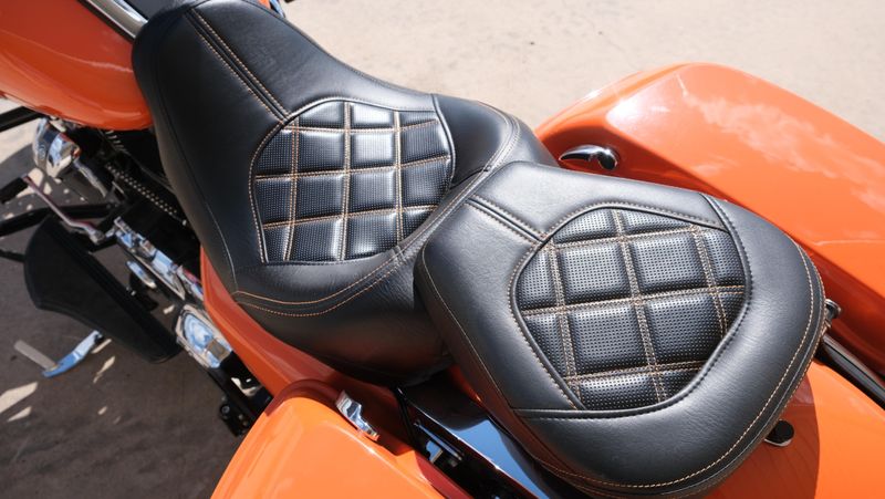 USED 2023 HARLEY STREET GLIDE SPECIAL Image 15