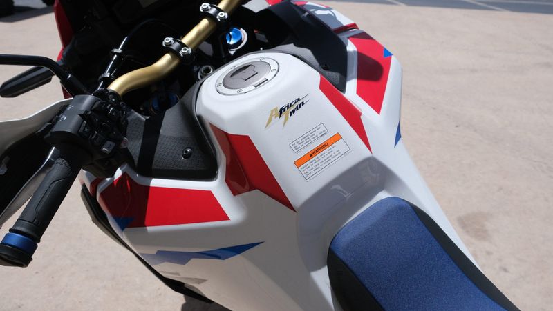 NEW 2026 HONDA AFRICA TWIN ADVENTURE SPORTS ES Image 17