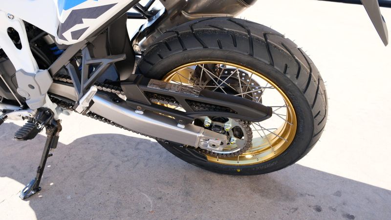 NEW 2025 HONDA AFRICA TWIN ADVENTURE SPORTS ES DCT Image 24