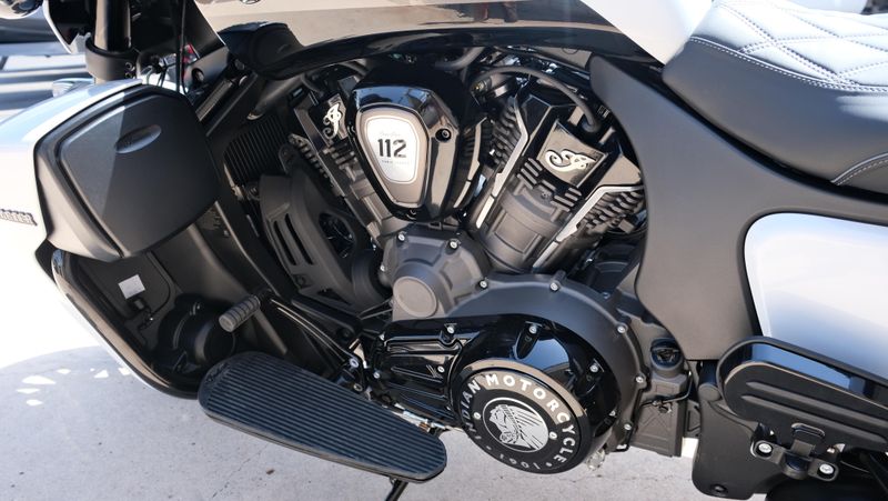 NEW 2026 INDIAN MOTORCYCLE ROADMASTER POWERPLUS DARK HORSE WITH 112 AND AUDIO PACKAGE Image 13