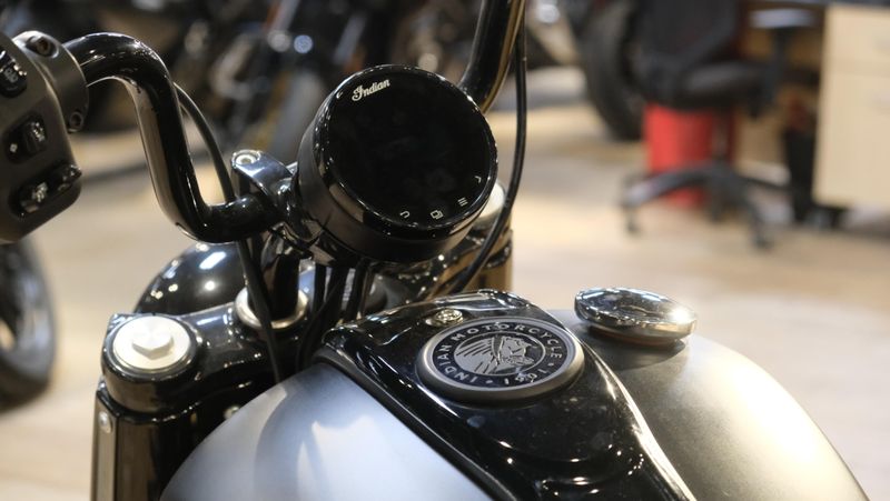 USED 2022 INDIAN MOTORCYCLE CHIEF BOBBER DARK HORSE BLACK SMOKE 49ST DARK HORSE Image 12