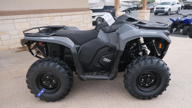 NEW 2026 CAN-AM OUTLANDER DPS 700 Image 2