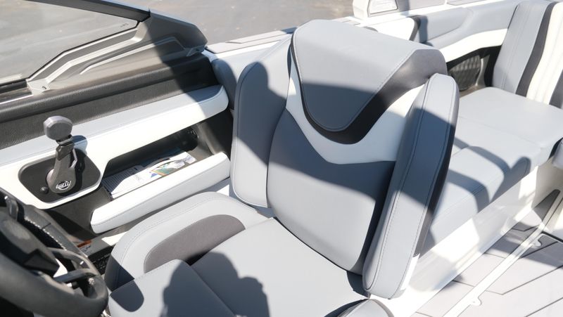 NEW 2026 MALIBU WAKESETTER 22 LSV Image 34