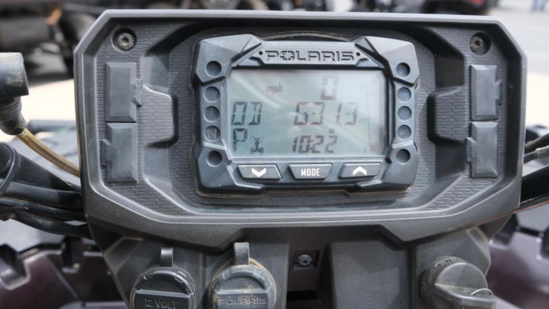 USED 2023 POLARIS SPORTSMAN 850 ULTIMATE TRAIL  CRIMSON MTLC ULTIMATE TRAIL Image 15