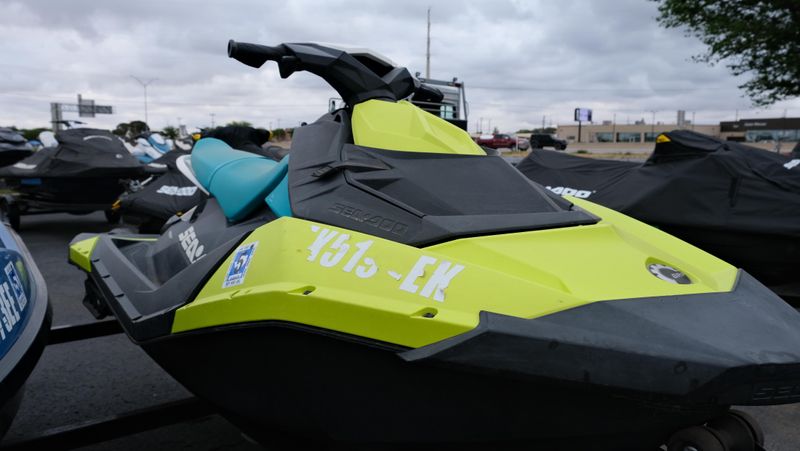 USED 2018 SEADOO SPARK 3 UP Image 9