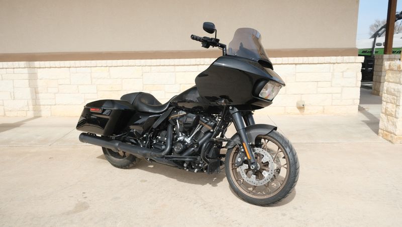 USED 2023 HARLEY ROAD GLIDE ST Image 1