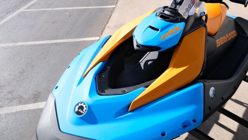 NEW 2026 SEADOO SPARK TRIXX FOR 1 90HP WITH SOUND SYSTEM Image 7