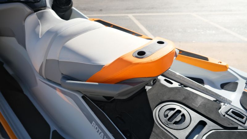 USED 2025 SEADOO FISHPRO TROPHY 170 WITH SOUND SYSTEM IDF Image 13