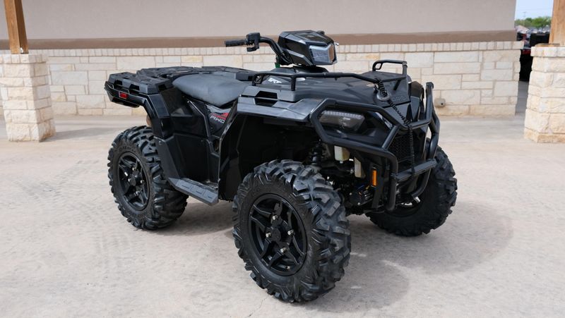 USED 2025 POLARIS SPORTSMAN 570  TRAIL  ONYX BLACK TRAIL Image 1