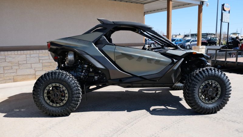 NEW 2026 CAN-AM MAVERICK R X RC 999T DCT Image 2