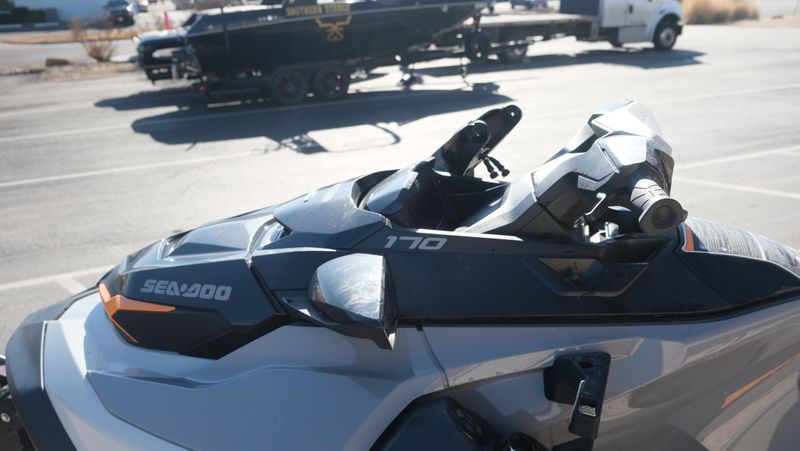 USED 2025 SEADOO FISHPRO TROPHY 170 WITH SOUND SYSTEM IDF Image 17