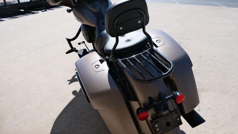 USED 2019 INDIAN MOTORCYCLE CHIEFTAIN DARK HORSE BRONZE SMOKE Image 10