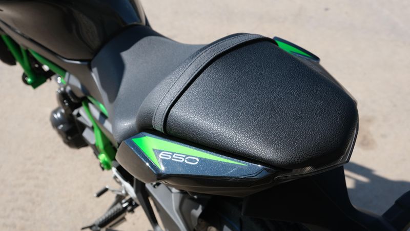 NEW 2025 KAWASAKI Z650 ABS Image 6