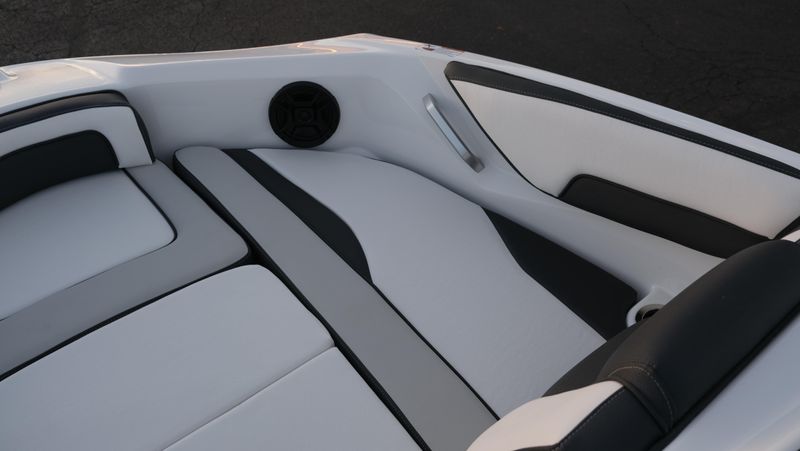 NEW 2026 YAMAHA AR195 Image 20