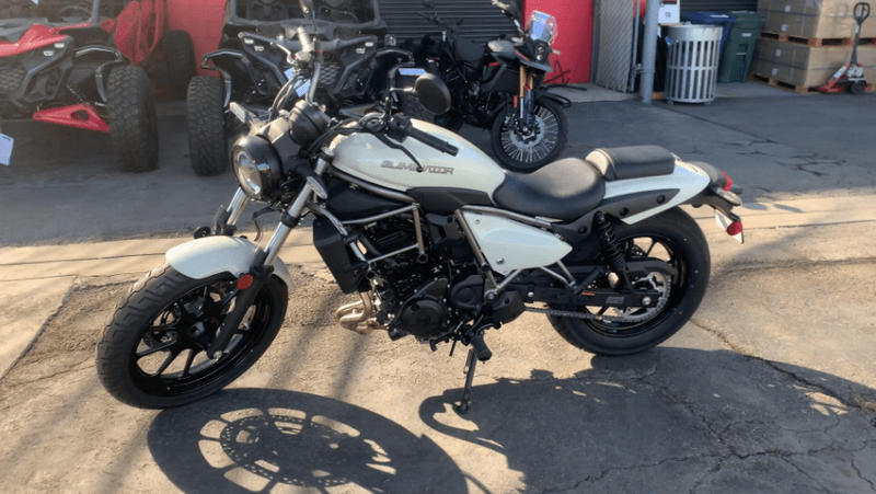 New 2026 Kawasaki ELIMINATOR ABS Image 4