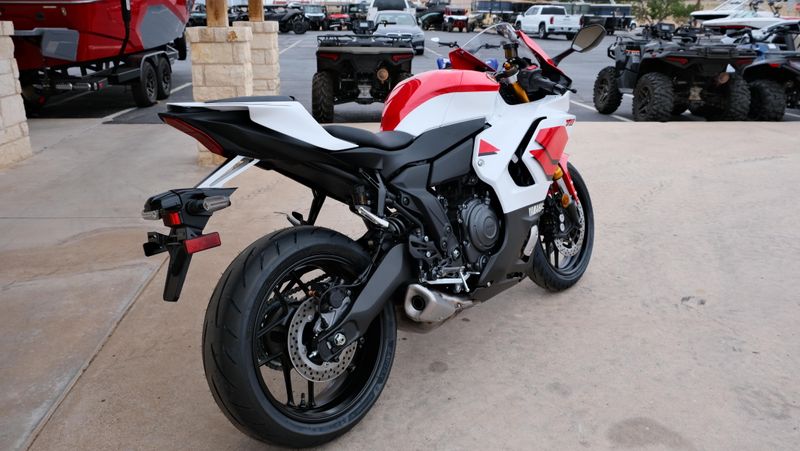 NEW 2026 YAMAHA YZF-R7 70TH ANNIVERSARY EDITION Image 3