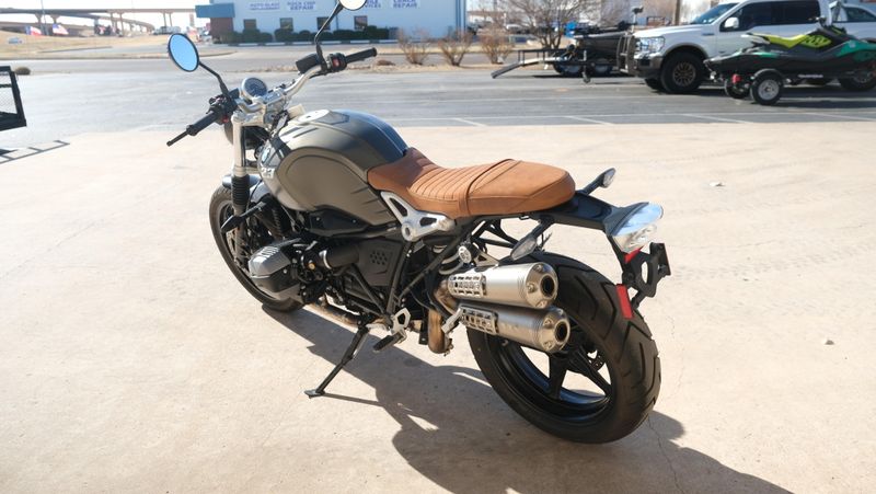 USED 2023 BMW R NINET PURE Image 5