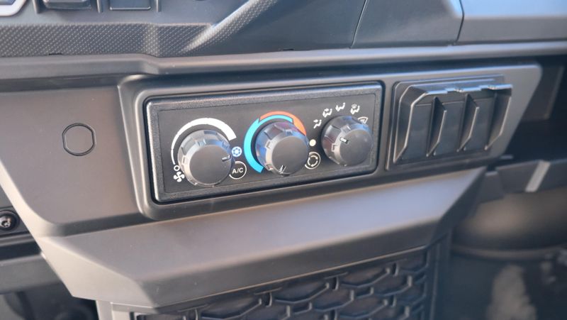 NEW 2026 CAN-AM DEFENDER MAX LONE STAR CAB HD11 Image 15