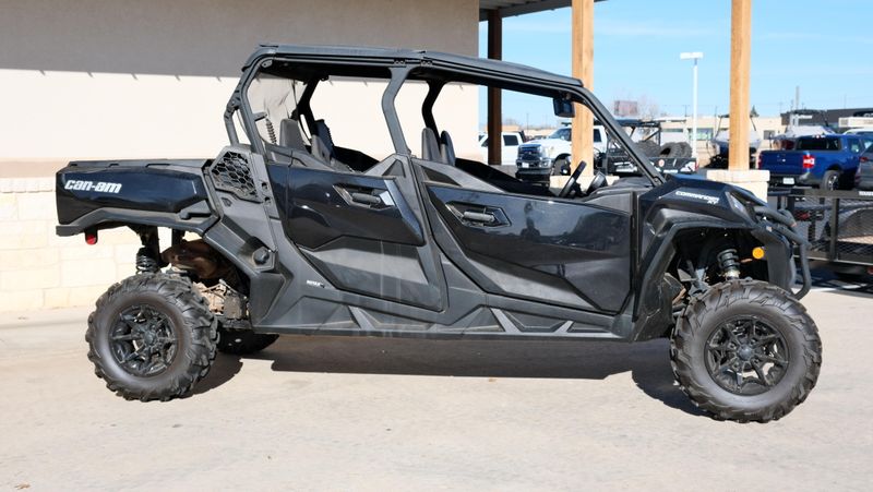 USED 2025 CAN-AM SSV COM MAX XT 60 700 BK 25 XT 700 Image 2