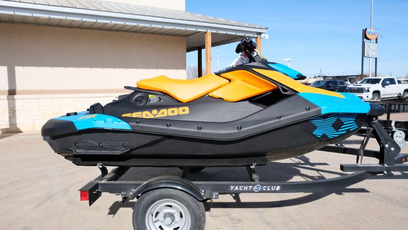 NEW 2026 SEADOO SPARK TRIXX FOR 1 90HP WITH SOUND SYSTEM Image 2
