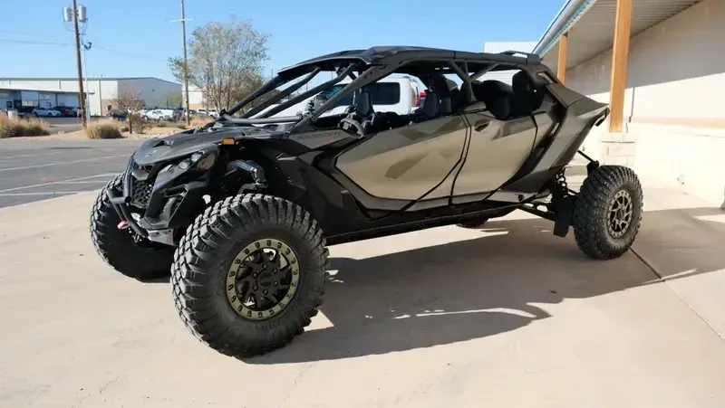 NEW 2026 CAN-AM MAVERICK R MAX X RC WITH SMARTSHOX 999T DCT Image 7