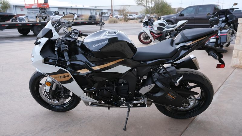 NEW 2026 KAWASAKI NINJA ZX6R ABS Image 5