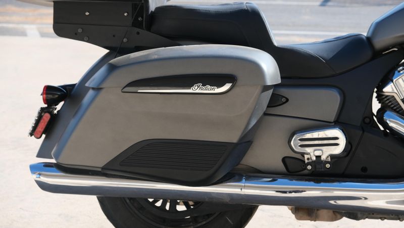 USED 2021 INDIAN MOTORCYCLE CHALLENGER Image 6