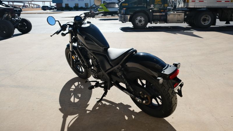 USED 2024 HONDA REBEL 300 BASE Image 5
