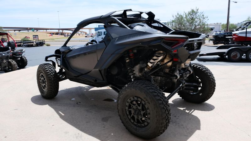 USED 2026 CAN-AM MAVERICK R X RS WITH SMART-SHOX 999T DCT Image 5