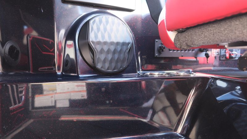 2025 MALIBU WAKESETTER 25 LSV  in a RED-BLACK-WHITE exterior color. Family PowerSports (877) 886-1997 familypowersports.com 