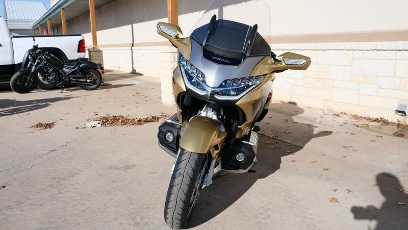 NEW 2025 HONDA GOLD WING TOUR DCT 50TH ANNIVERSARY Image 8