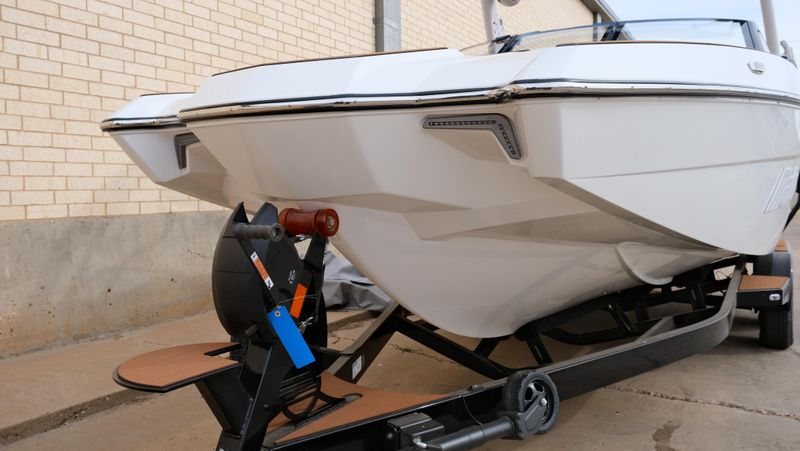 NEW 2026 MALIBU WAKESETTER 23 MXZ Image 13