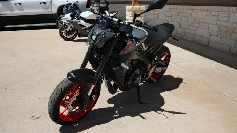 USED 2021 YAMAHA MT-09 Image 7