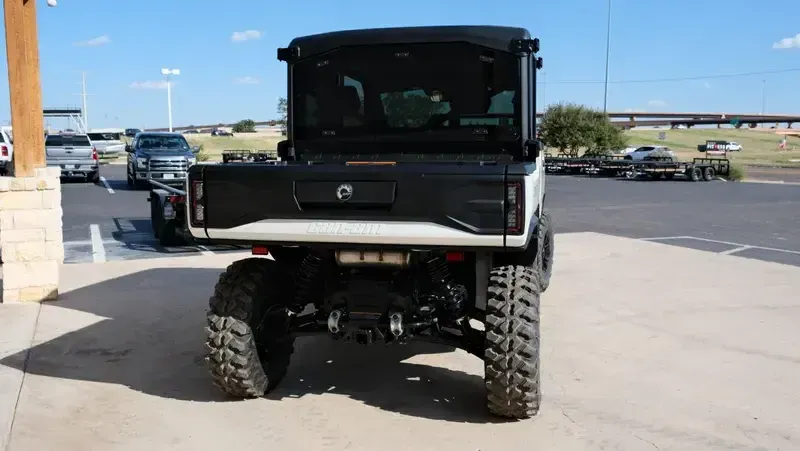 NEW 2026 CAN-AM DEFENDER MAX LIMITED CAB HD11 Image 4