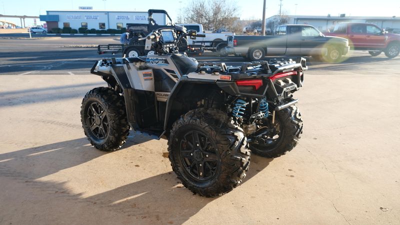2023 Polaris SPORTSMAN XP 1000 RIDE COMMAND EDITION  SILVER QUARTZ METALLICImage 4