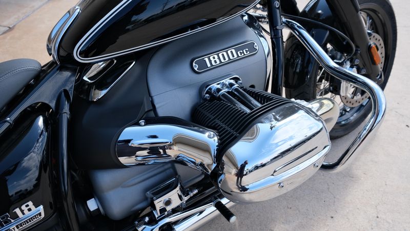 USED 2021 BMW R18 Image 13