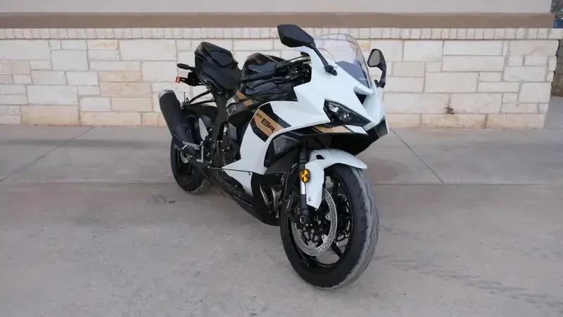 NEW 2026 KAWASAKI NINJA ZX6R ABS Image 1