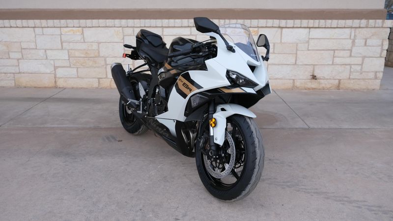 NEW 2026 KAWASAKI NINJA ZX6R ABS Image 1