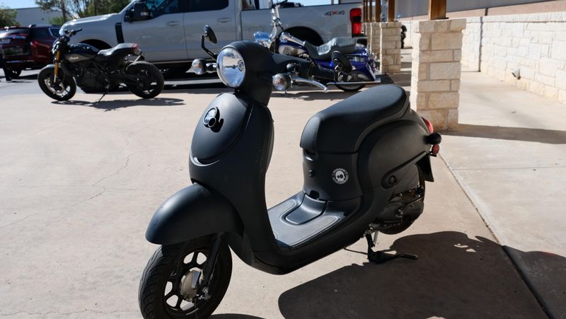 USED 2017 HONDA METROPOLITAN BASE Image 6
