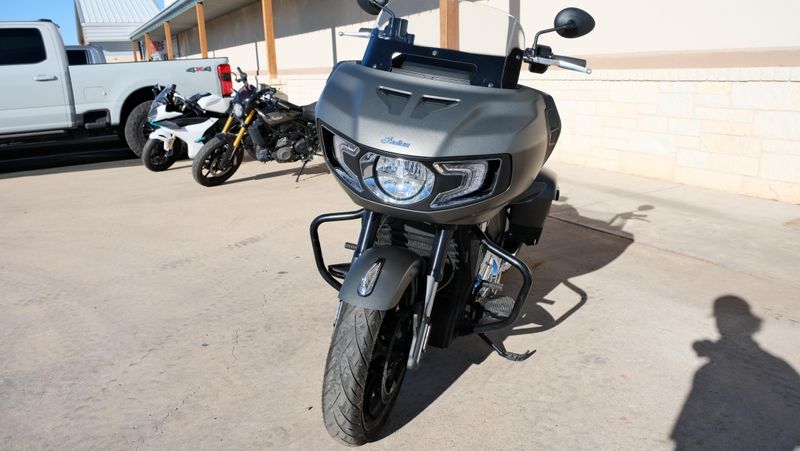 USED 2022 INDIAN MOTORCYCLE CHALLENGER Image 8