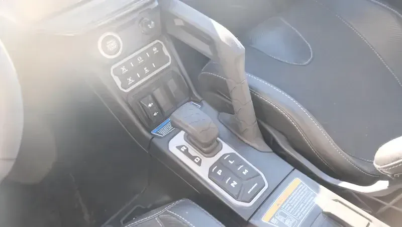 NEW 2026 CAN-AM MAVERICK R MAX X RC WITH SMARTSHOX 999T DCT Image 15